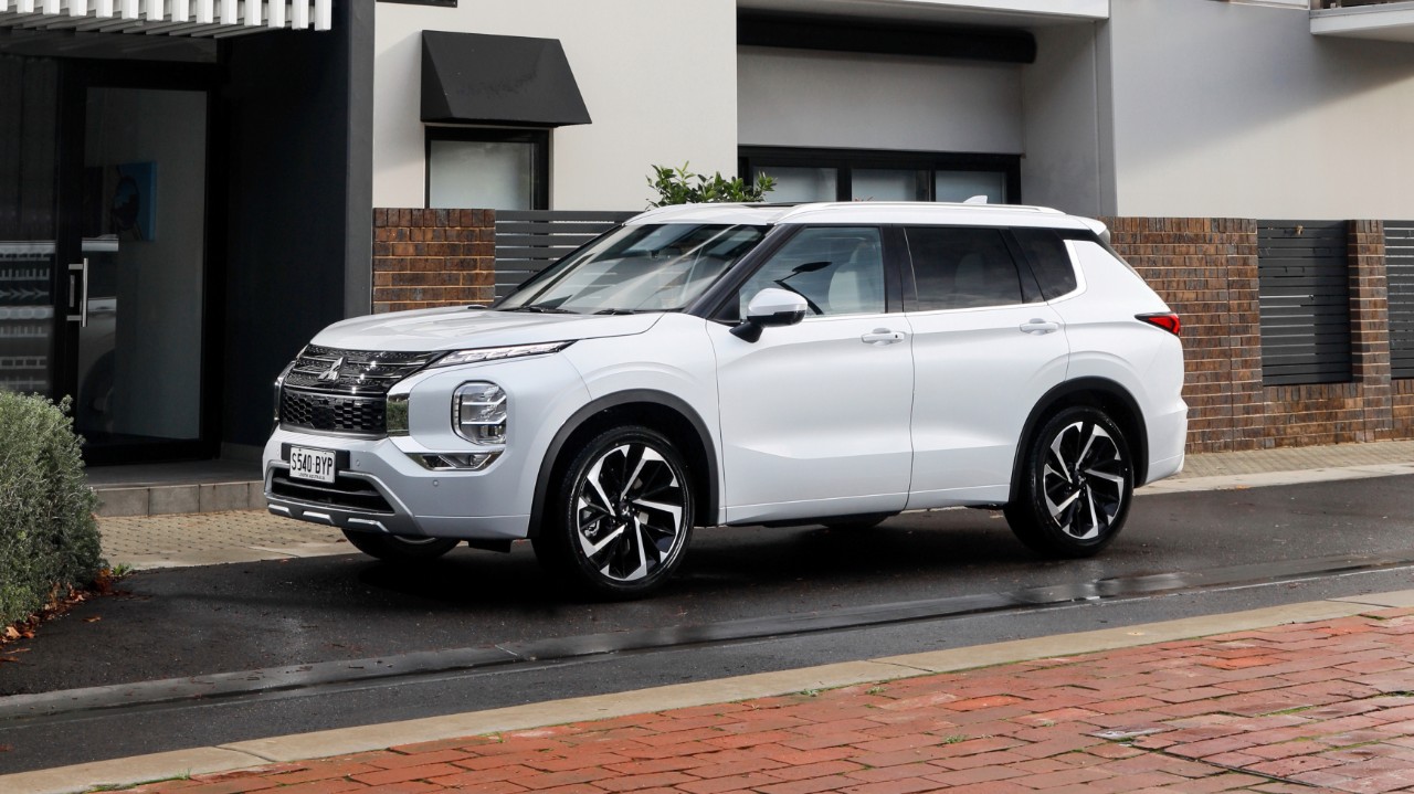 Eclipse Cross Plug-In Hybrid EV charging