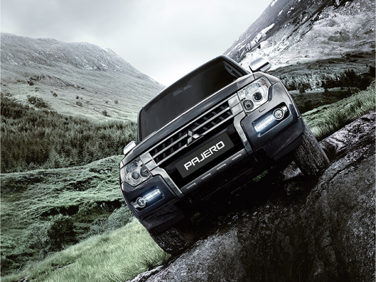 21MY_Pajero_Showroom